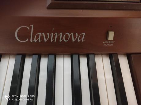 Klavír yamaha  yp-40, 