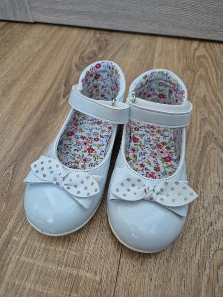Dievčenské balerínky veľ.24, 24
