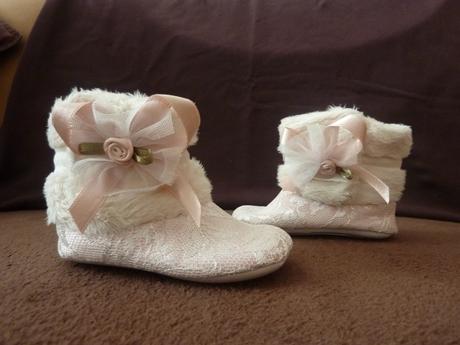 Slávnostné cižmičky do krstu, 17