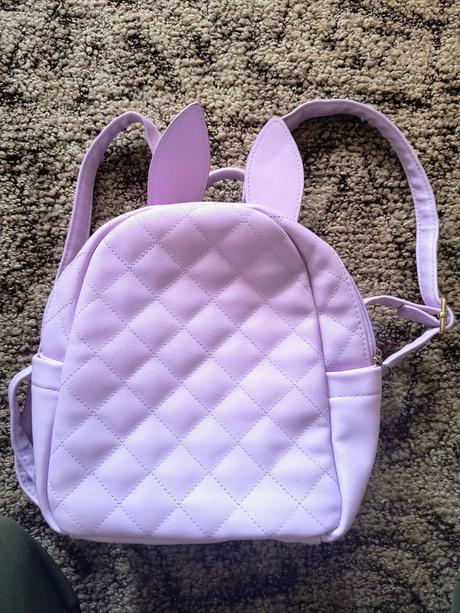 Fialový malý ruksacik, 