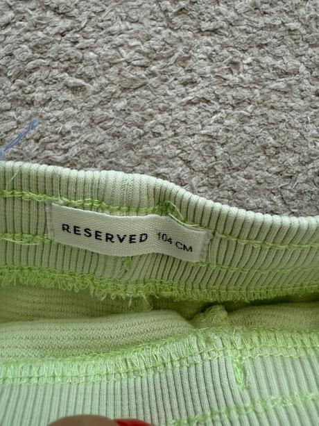 Kratasy, reserved,104