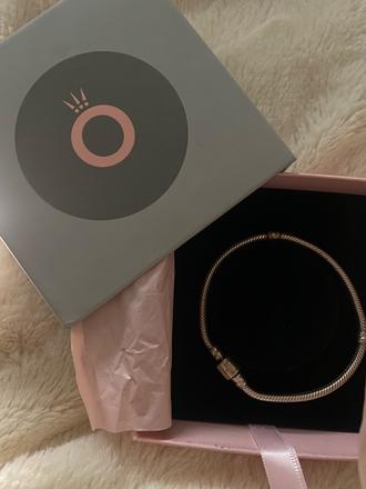 Pandora náramok, pandora