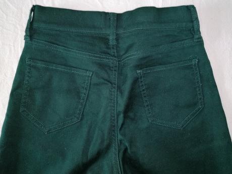 Smaragdovozelené džegínsy, f&f,s
