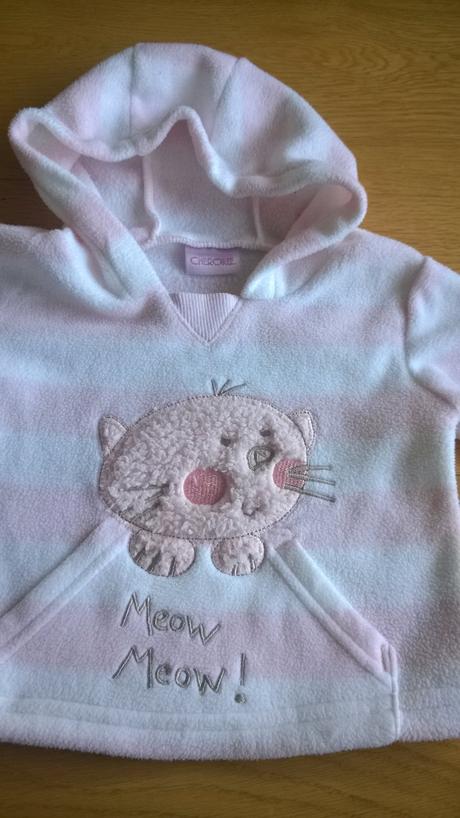 Hebka mikinka s maciatkom, cherokee,56