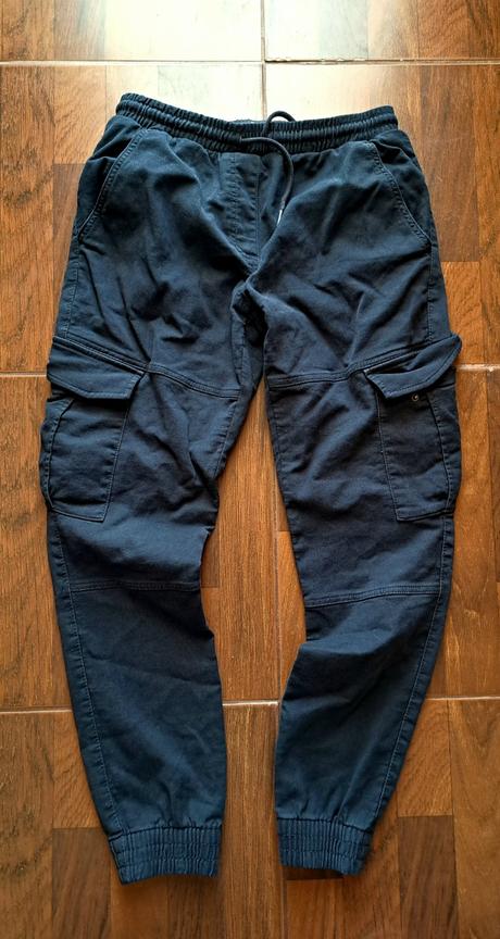 Raz oblečené kvalitné elastické rifle, f&f,34