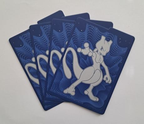 Pokémon go oddeľovače kariet, 