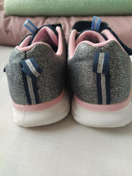 Tenisky sketchers, skechers,35