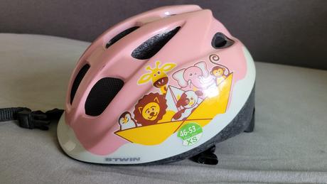 Destká cyklistická prilba xs-46-53cm - super stav, xs