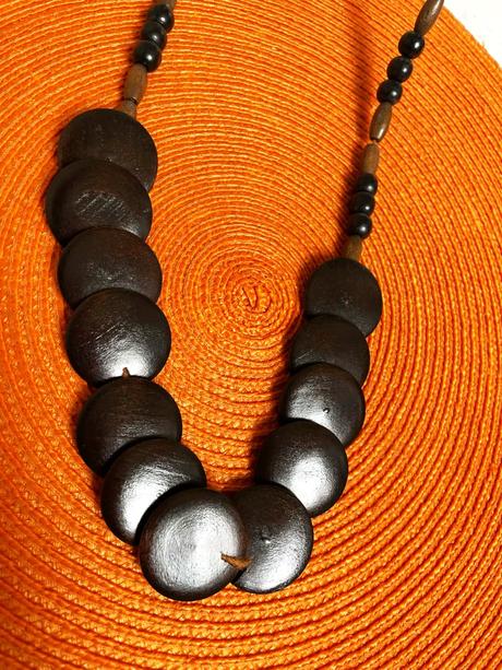 Drevený náhrdelník, 