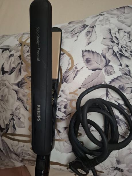 Žehlička na vlasy zn. philips, 