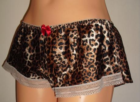 Leo satenove krataskove na spanie, l