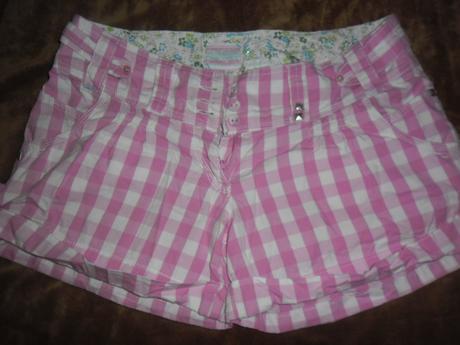 Karované bielo-ružové šortky, authentic,38