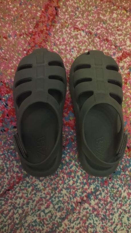 Gumové sandálky, zara,26