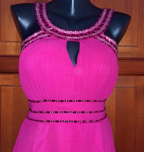 Predám spoločenské dlhé šaty veľ. xs-m, 38