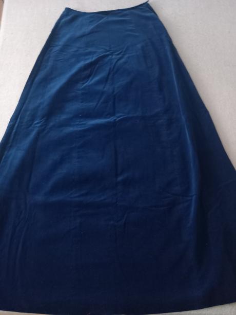 Predám sukňu, 37