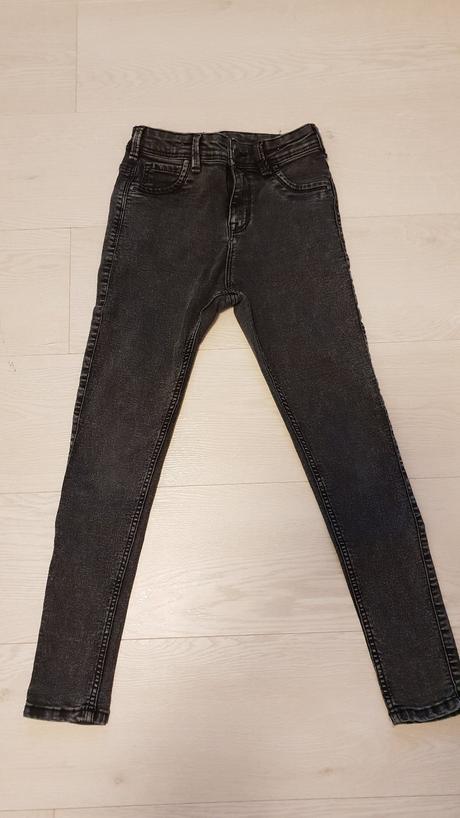 Cierne rifle, h&m,140