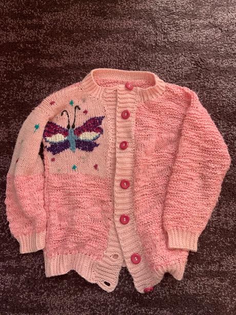 Motýlikový svetrík handmade, 128