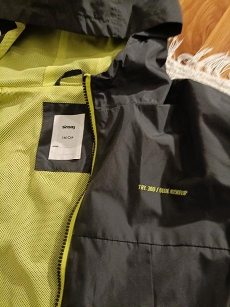 Lahka vetrovka, sinsay,146