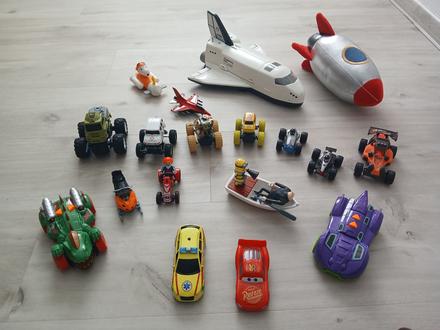 Autá, rakety playmobil,