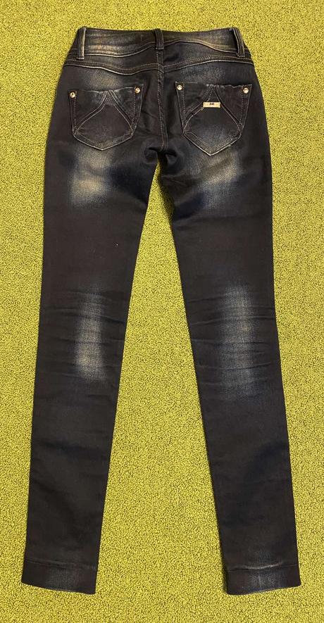 Dievčenské rifle, 146