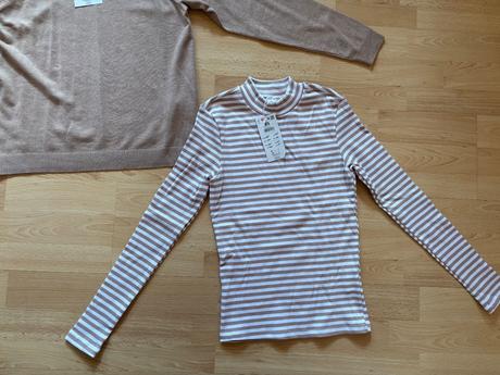 Nové svetríky, reserved,xs