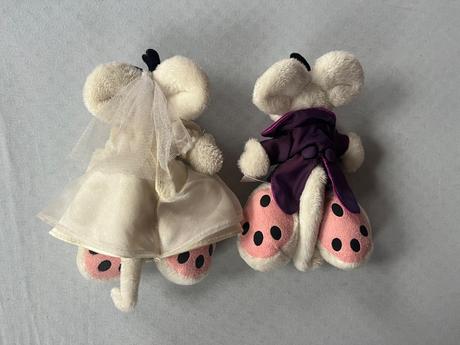 Svadobny podnos a plysaky, 