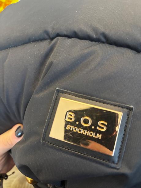 Bjallra fusak a rukavice, bjällra