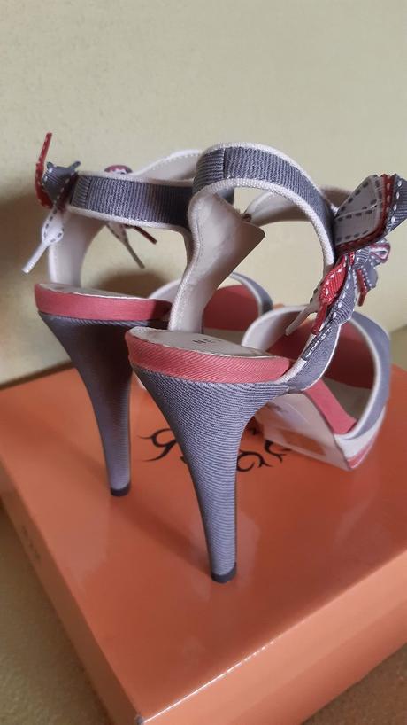 Predám dámske sandále na vysokom ooätku never 2 ho, 38