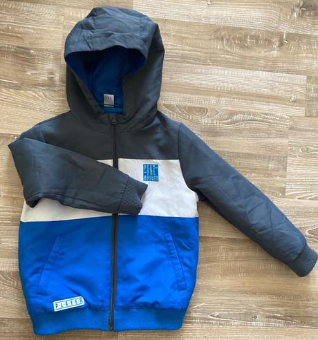 Krásna prechodná bundička, 122