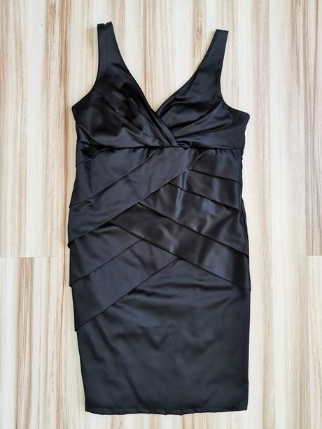 Koktejlové minišaty, m