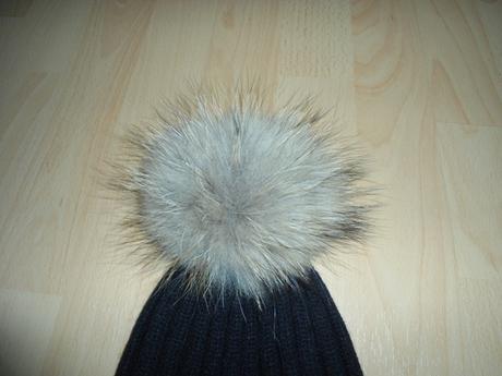 Cierna dievcenska čiapka, 