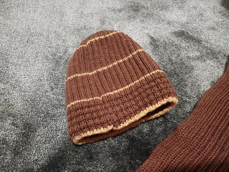 Zimny komplet sal a ciapka, 