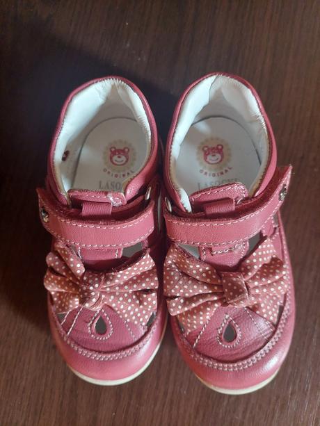 Sandalky, lasocki,22