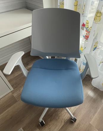 Detsky písací stôl ikea + stolicka, 