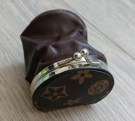 Penazenka so zrkadielkom, 