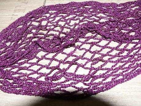 Sál-čelenka s korálkami, 