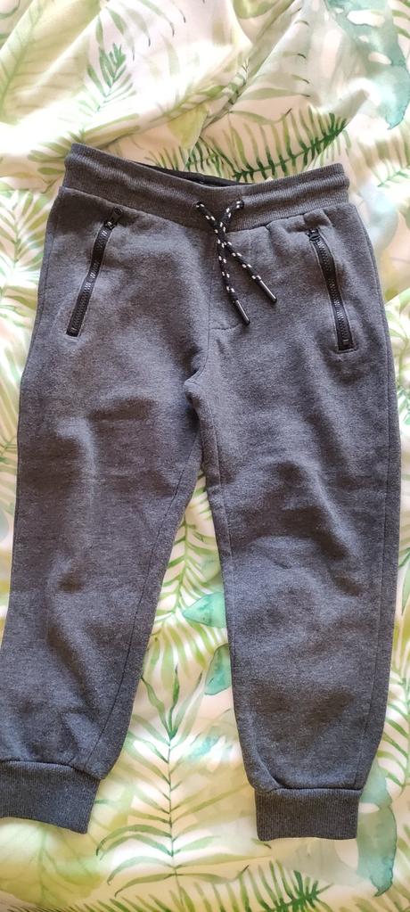 Tepláky trochu oteplené 116, reserved,116