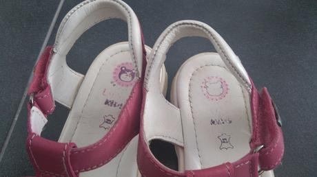 Kozenne sandalky , 32