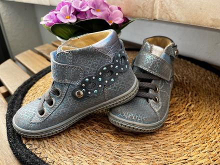 Kotnikove topánky, primigi,24