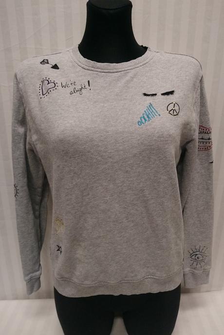 Sivá mikina s motívmi vpredu a na rukávoch, esprit, esprit,m