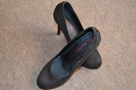 Čierne lodičky, veľ. 37, 37