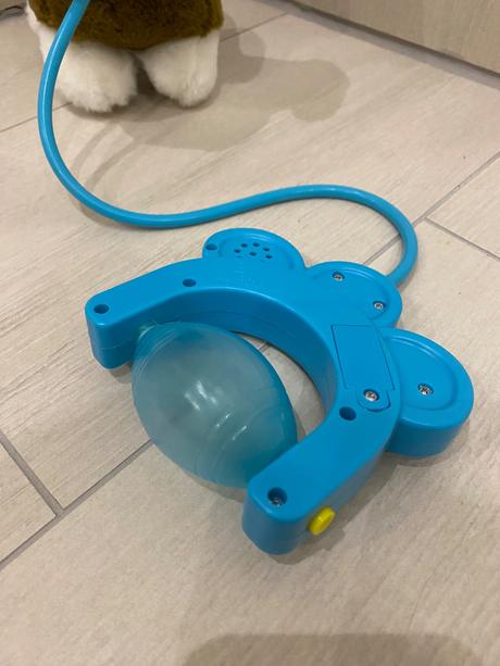 Predám psíka na vodítku, 