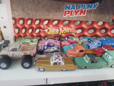 Ponúkam na predaj hot wheels, 