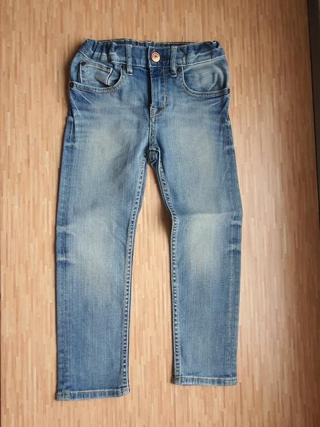 Pohodlne riflicky, h&m,104