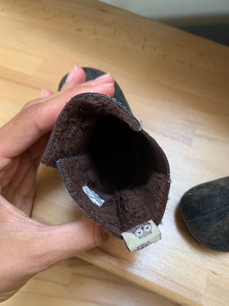 Kožené capacky 6-12, <17