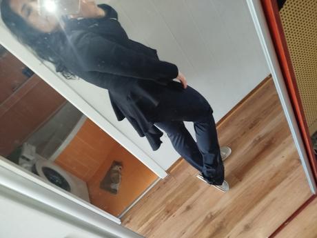 Zara zaujímavé sako vzadu s volanom, zara,l