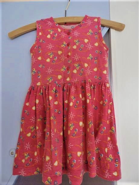 Úpletové šaty, 104