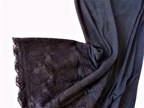 Kvalitná nočná košielka s krajkou m/l, l