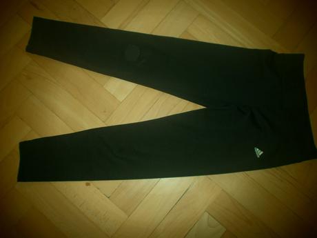 Čierne značkové legíny, adidas,152