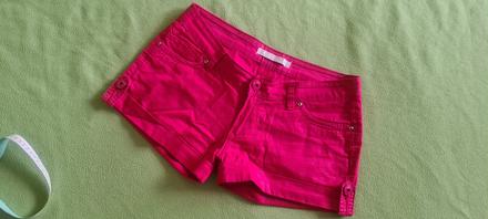 Červené kraťasy, just play,s